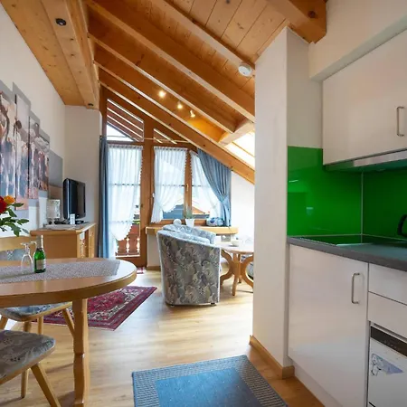 Landhaus Barbara Ferienwohnungen Oberstdorf Buitenkant foto