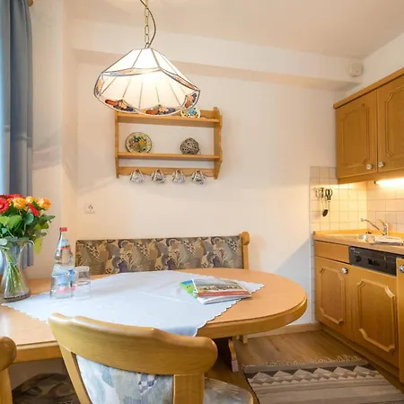 Landhaus Barbara Ferienwohnungen Oberstdorf Buitenkant foto