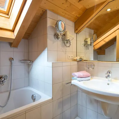 Landhaus Barbara Ferienwohnungen Oberstdorf Buitenkant foto