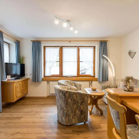Landhaus Barbara Ferienwohnungen Oberstdorf Buitenkant foto